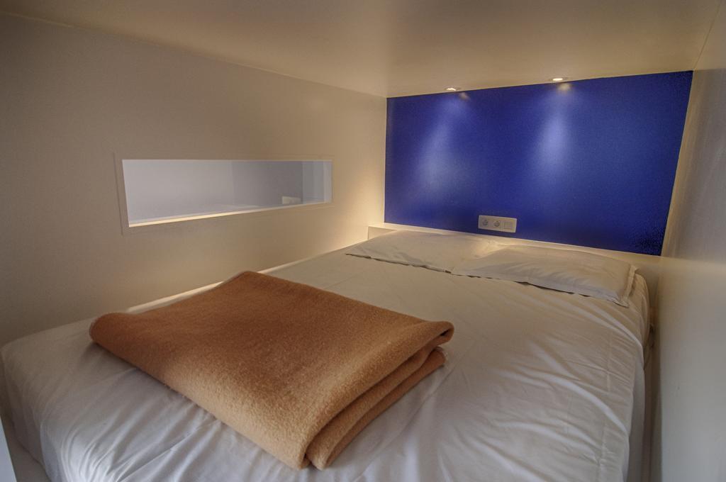 Bed 10-Bed Mixed Dormitory Room,411657603:JPEG