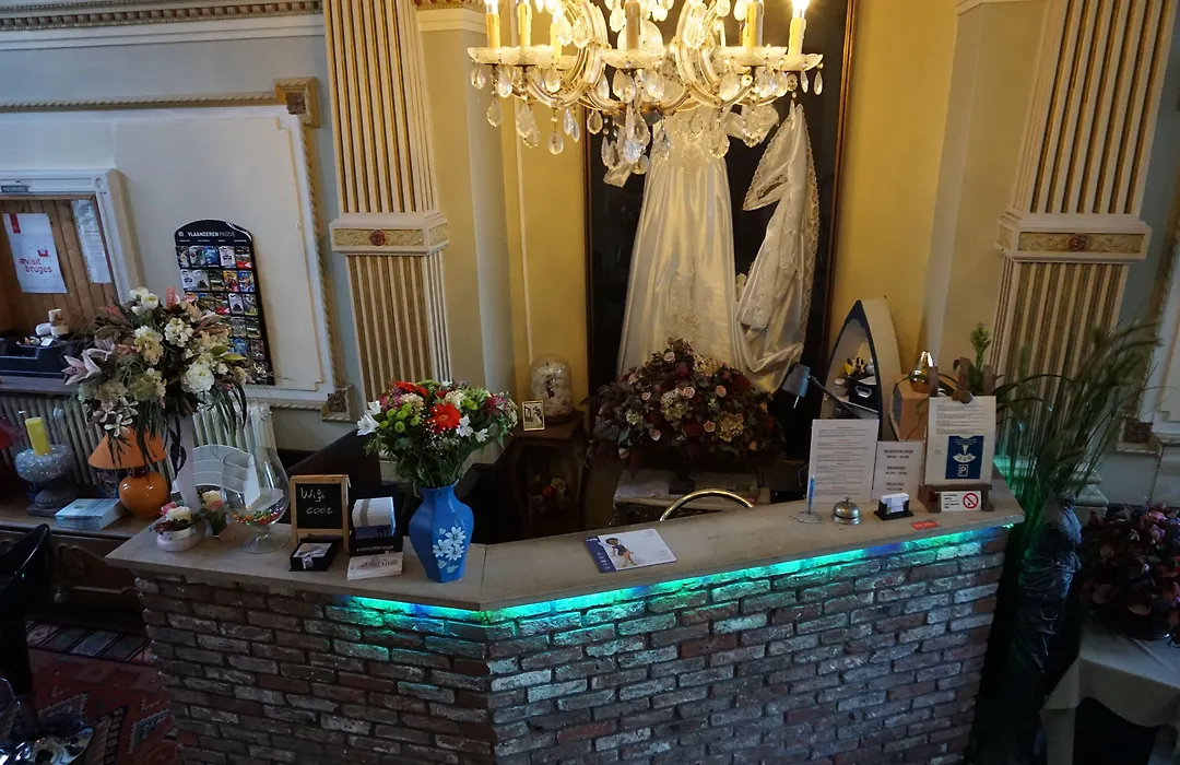 Hotel Asiris-1