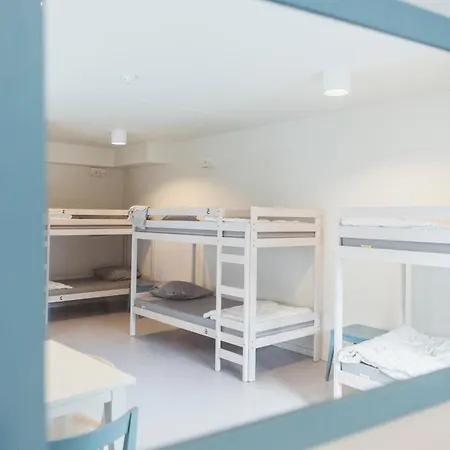 Snuffel Youth Hostel-3